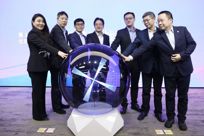 伊人久久精品久久亚洲一区