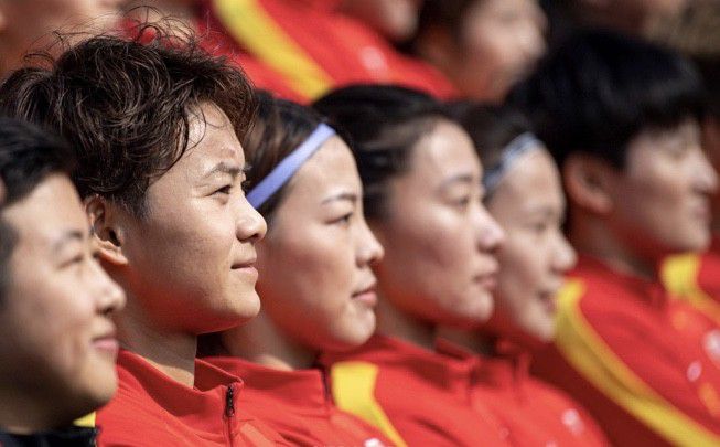 羞辱调教扒开女仆动态图